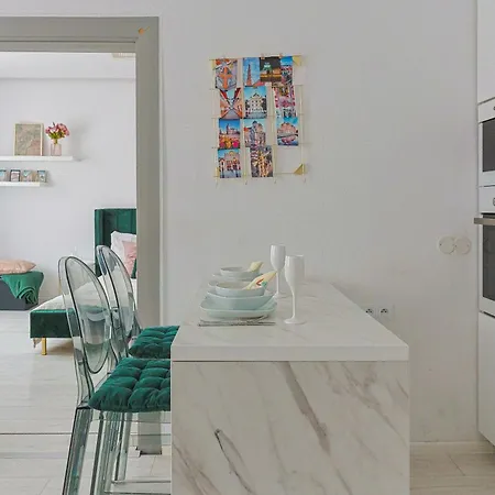 Zimna Family Apartment *