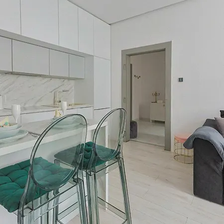 Zimna Family Apartment *