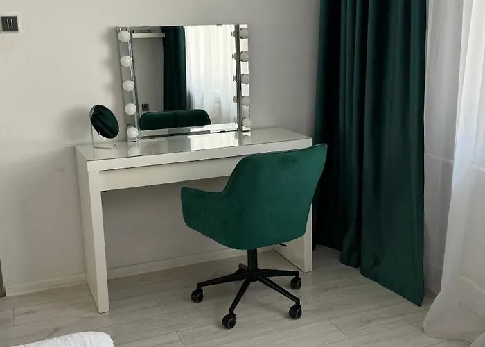 Zimna Family Apartment